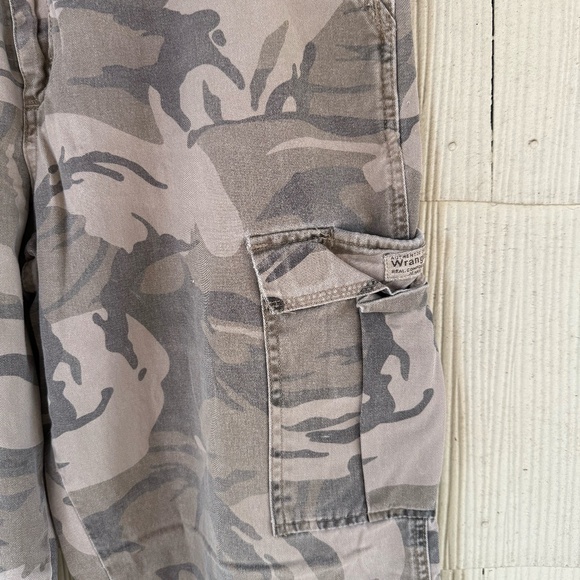 Vintage Wrangler Camo Cargo Pants - Picture 3 of 7